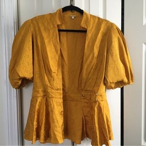 Beautiful puff sleeve top